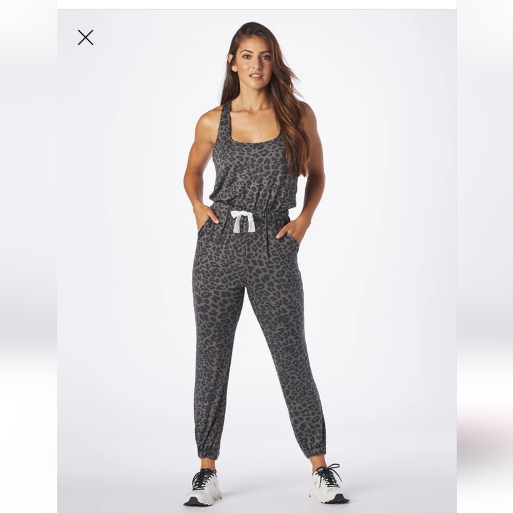 NWT Glyder Leisure Jumpsuit in Black‎ Leopard Size Small